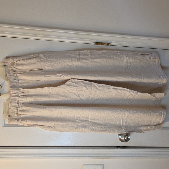 H&M Capris - Picture 5 of 6